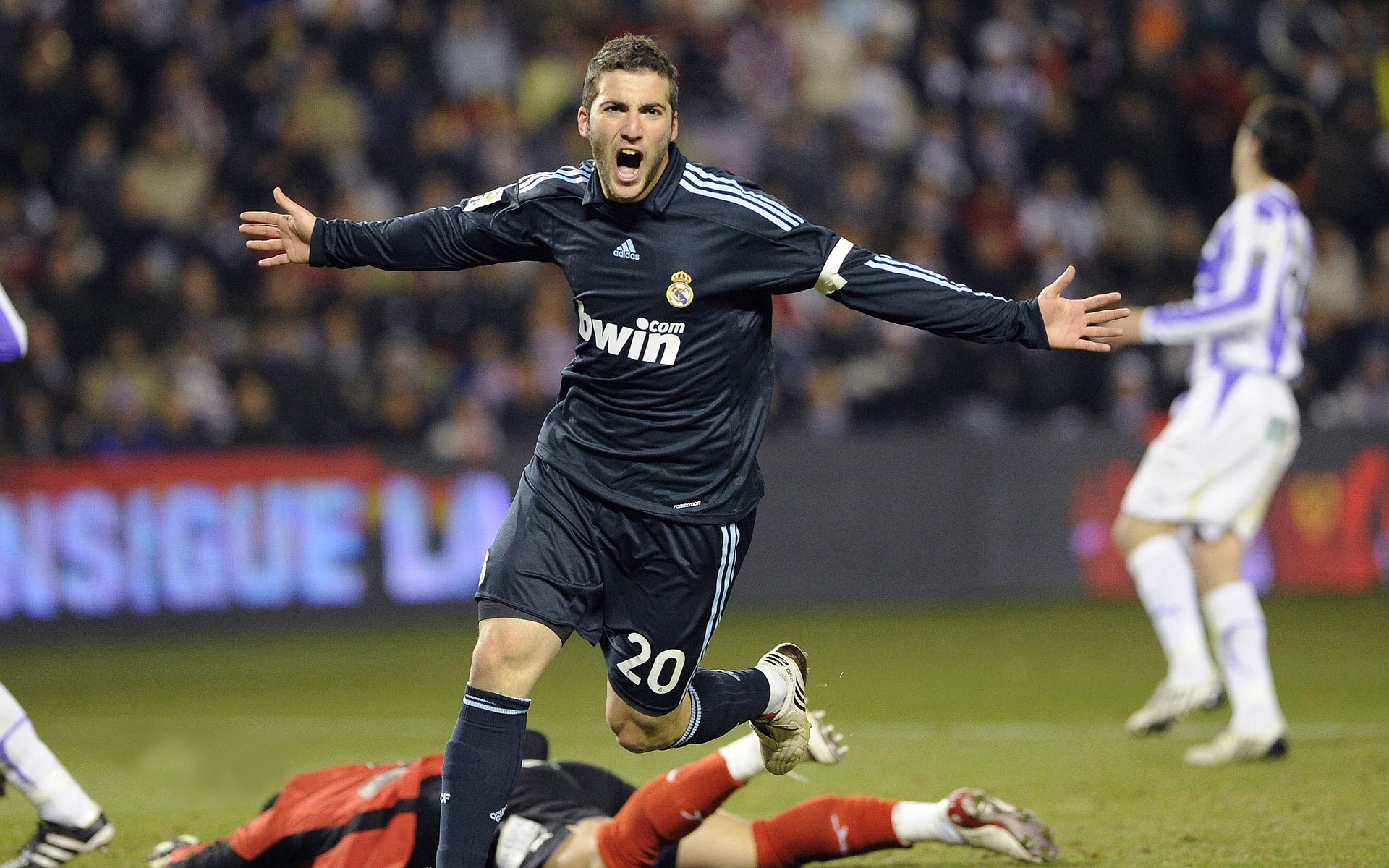 热火外援采访称爱上海内外球迷文化，热火队视频